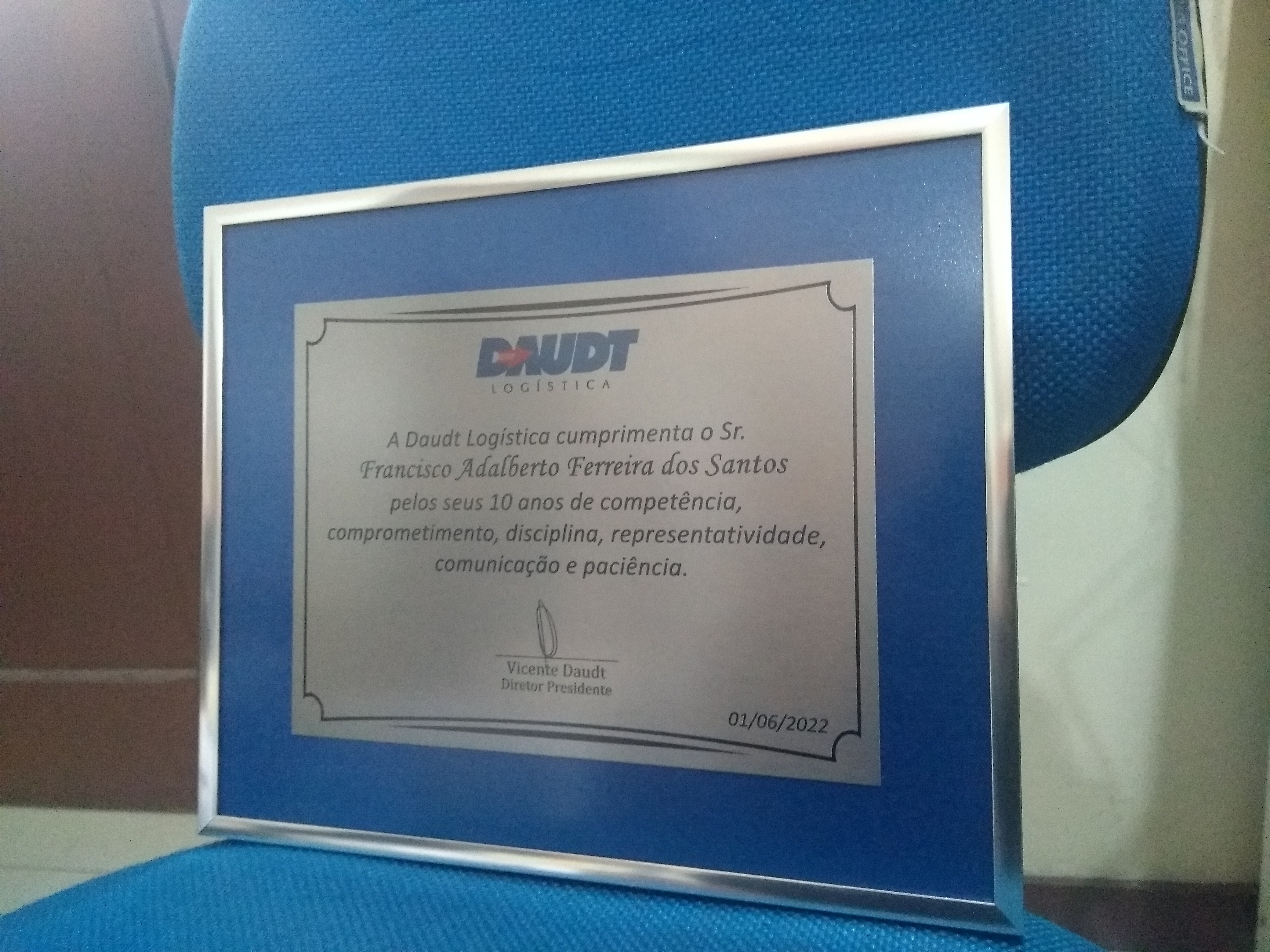 Placa Quadro com Moldura Azul