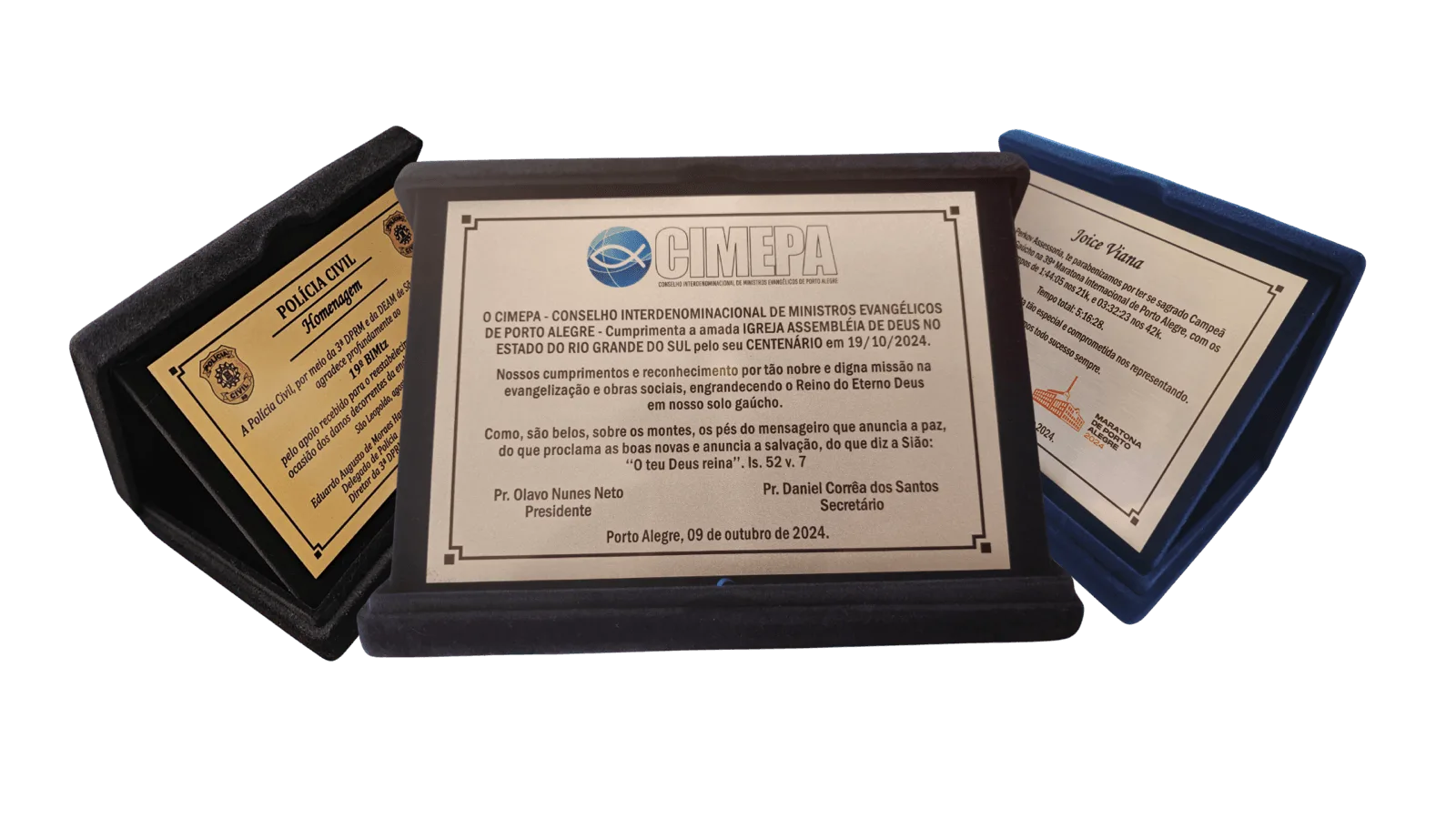 Placas de homenagem Classul em estojos de veludo